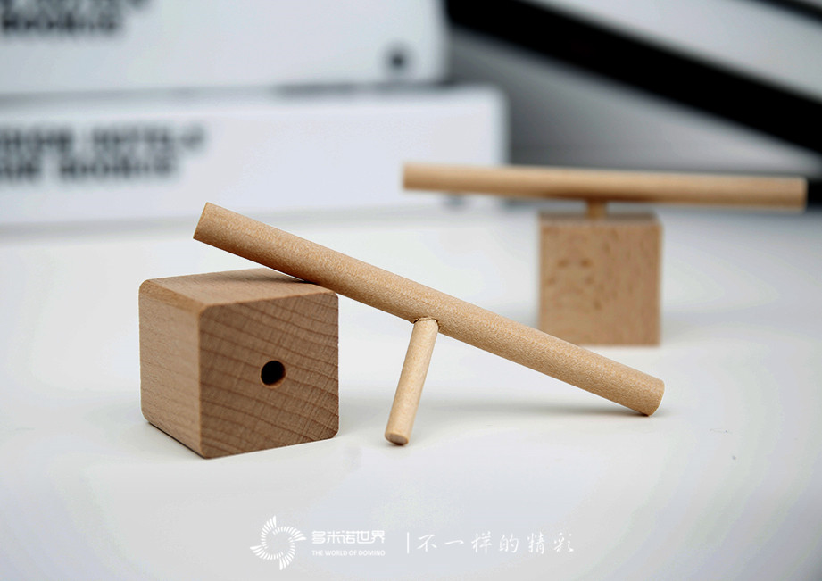 多米諾世界專業(yè)器材—骨牌專用轉(zhuǎn)向器